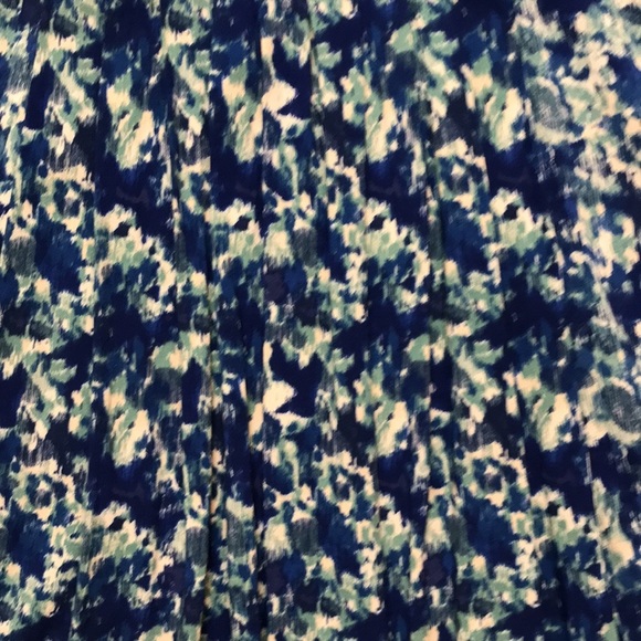 Barney’s New York Front Pleated Dress - Picture 2 of 3